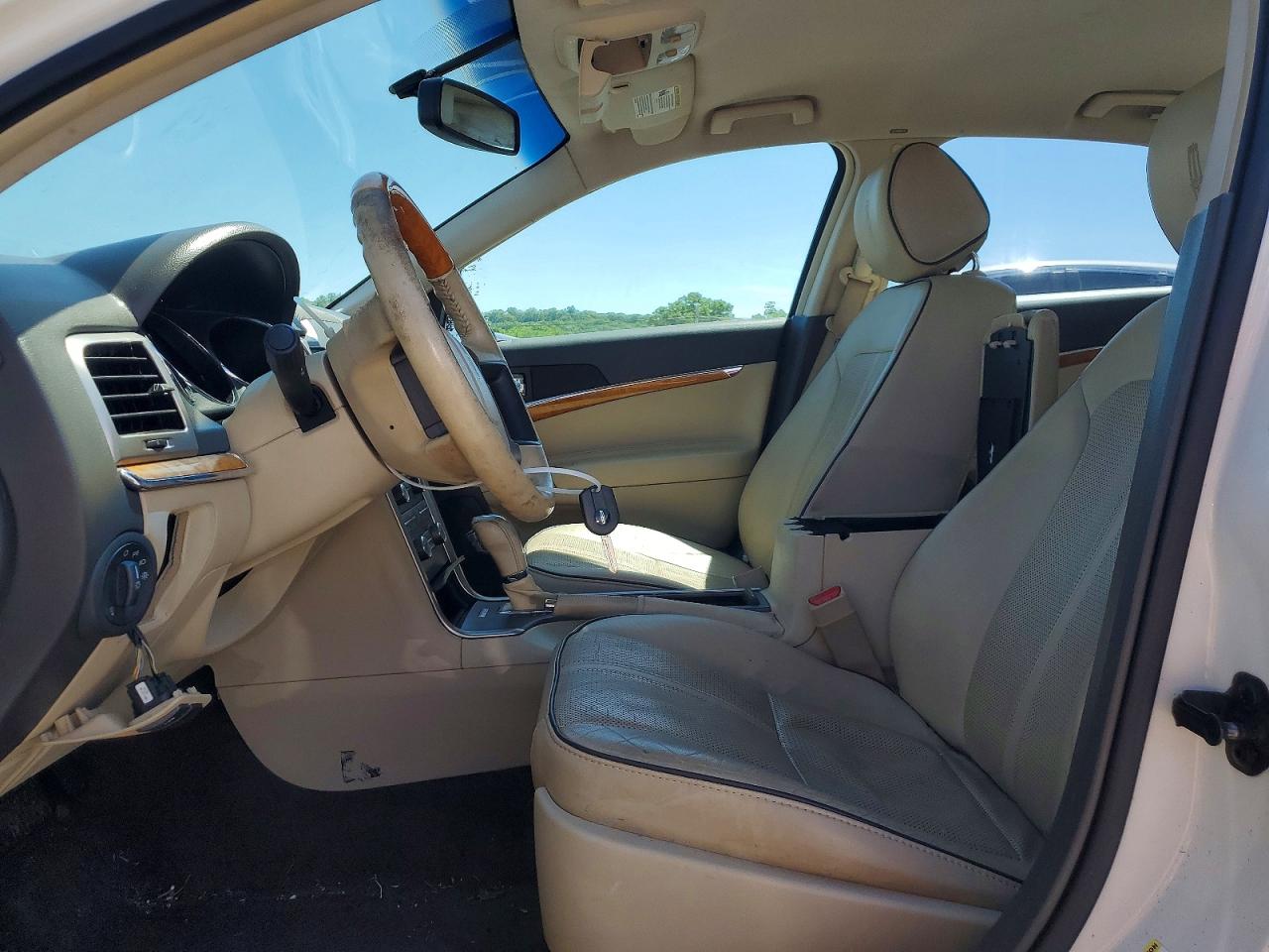 2012 LINCOLN TOWNHOUSE MKZ