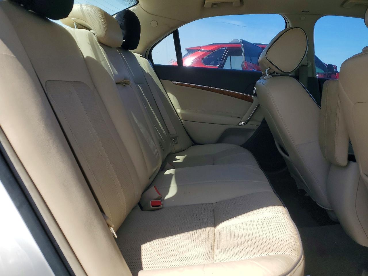 2012 LINCOLN TOWNHOUSE MKZ