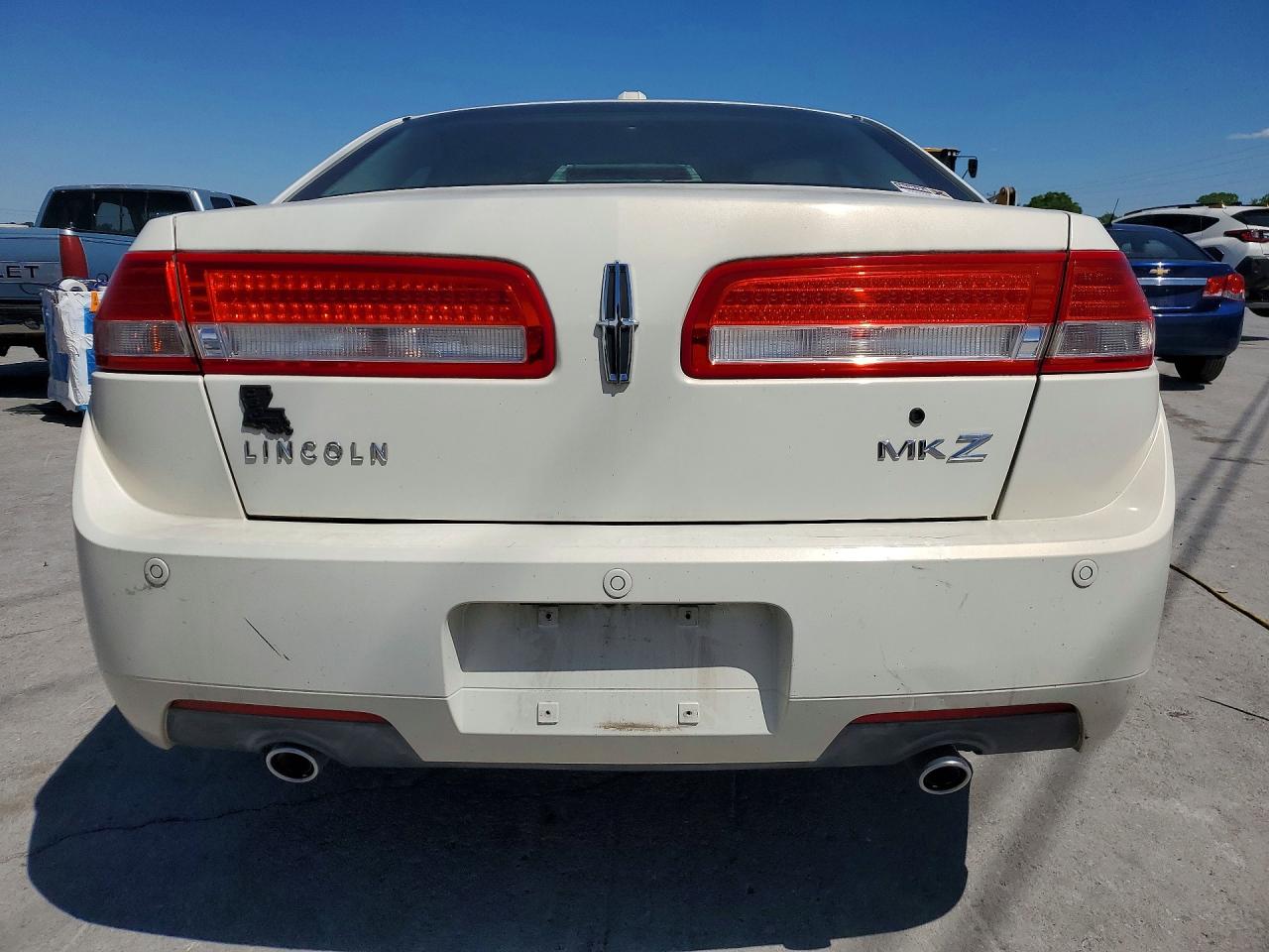 2012 LINCOLN TOWNHOUSE MKZ