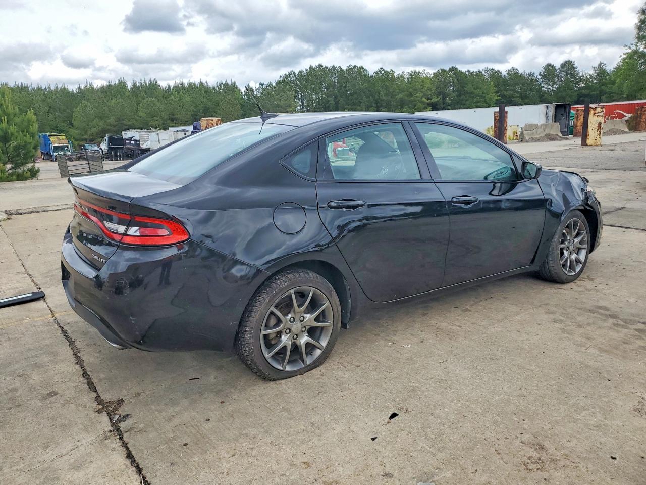 2015 DODGE DART