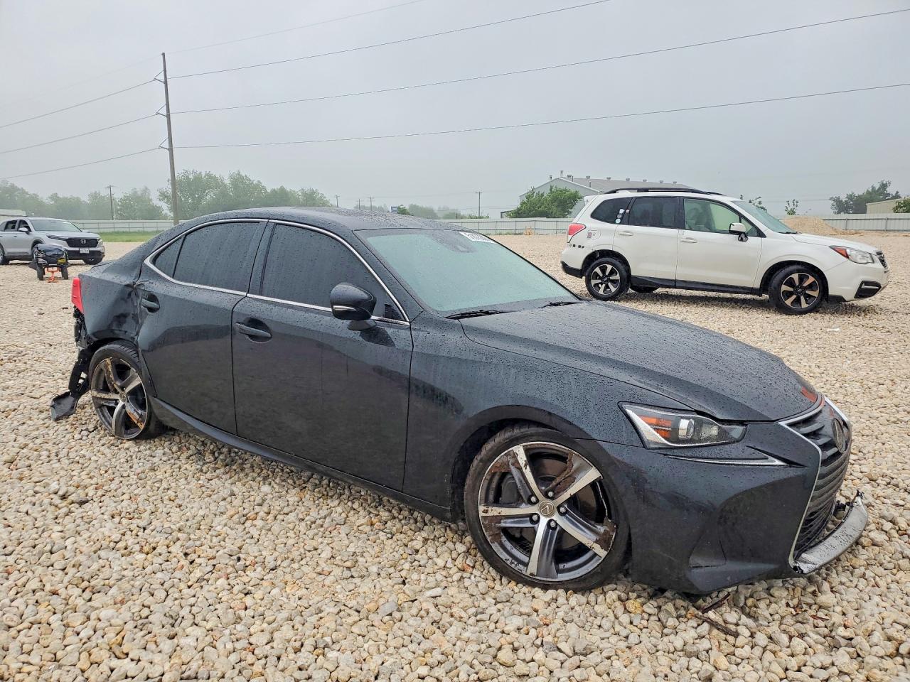 2018 LEXUS IS