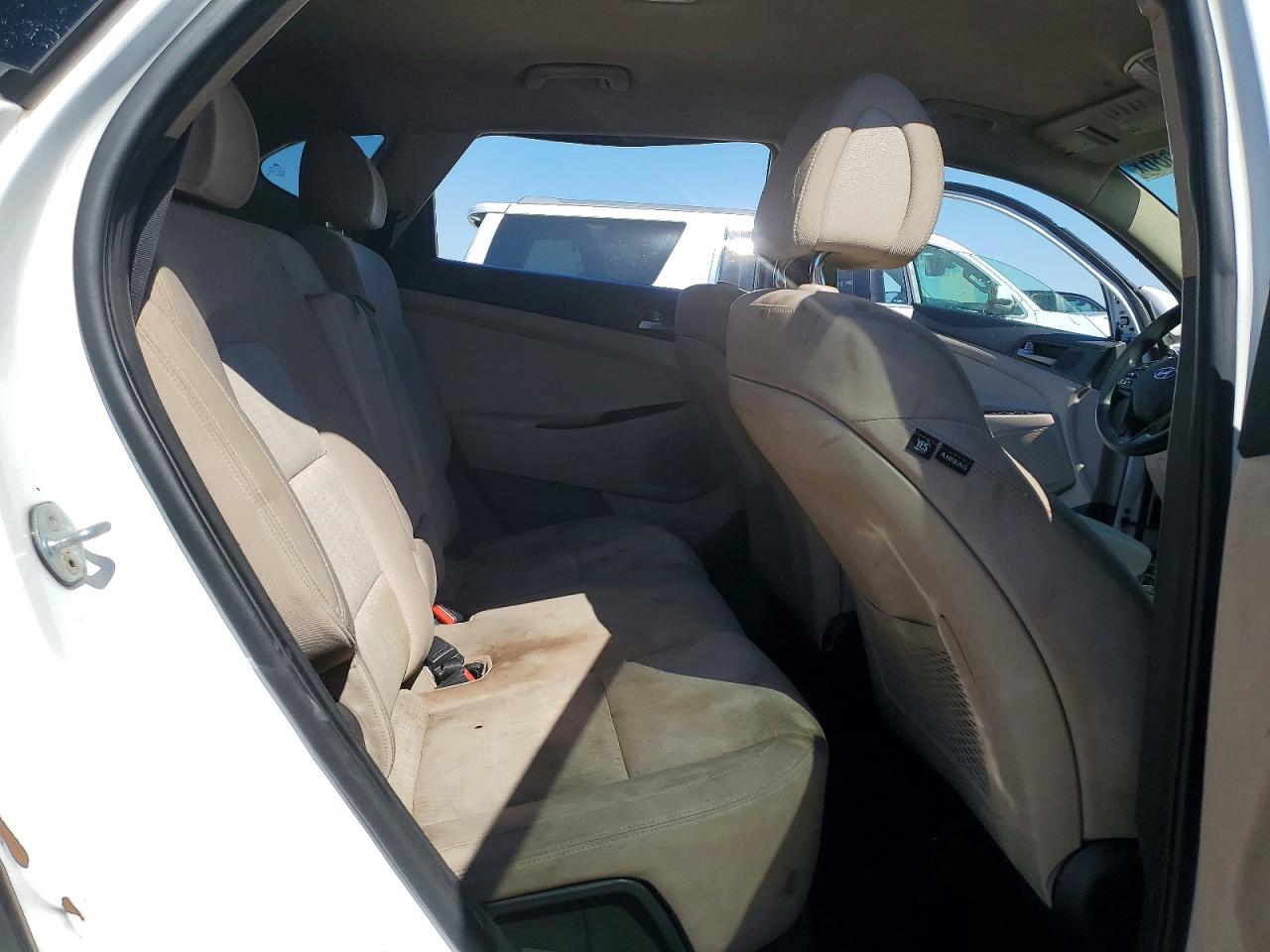 2016 HYUNDAI TUCSON