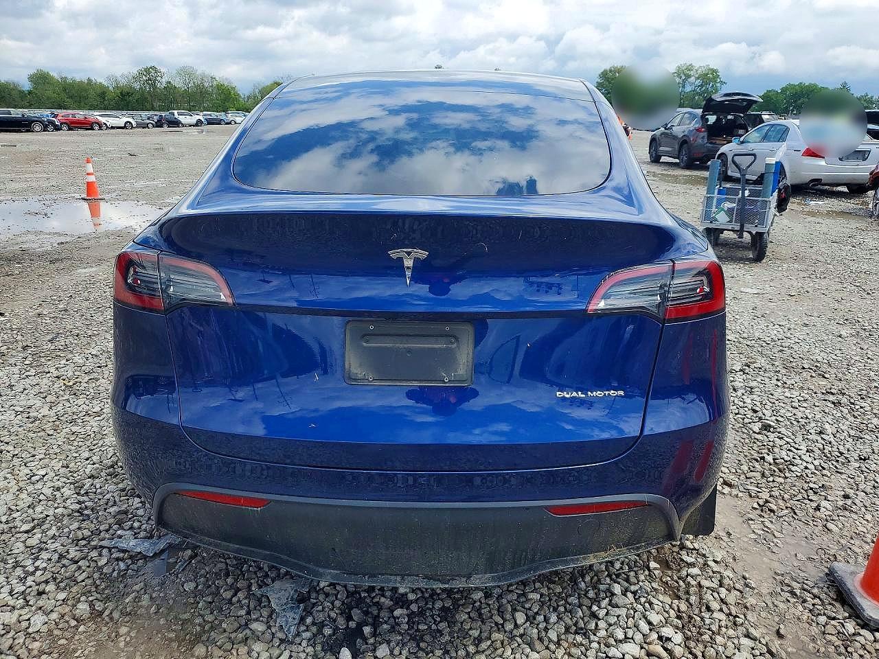 2023 TESLA MODEL Y