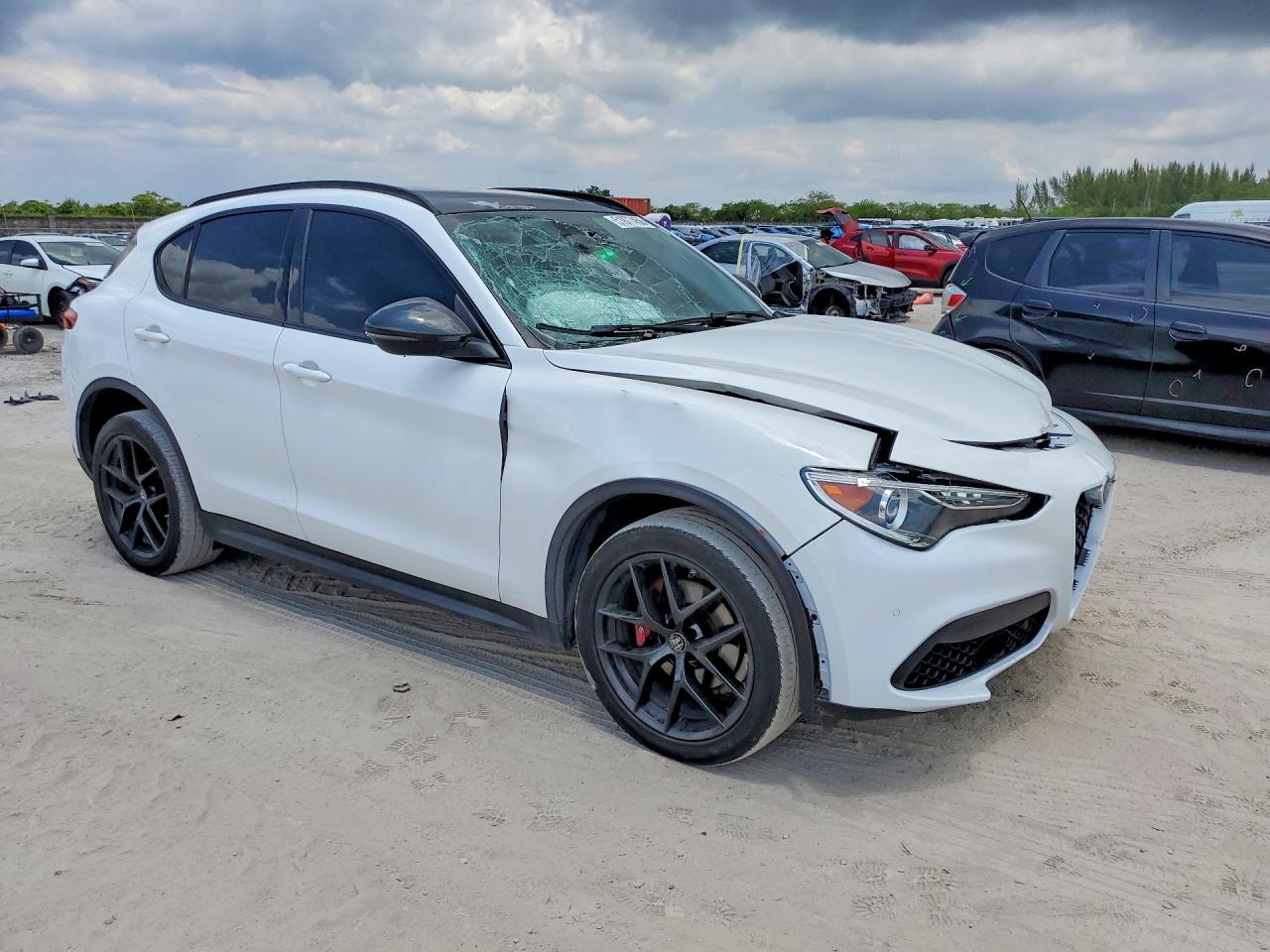 2019 ALFA ROMEO STELVIO