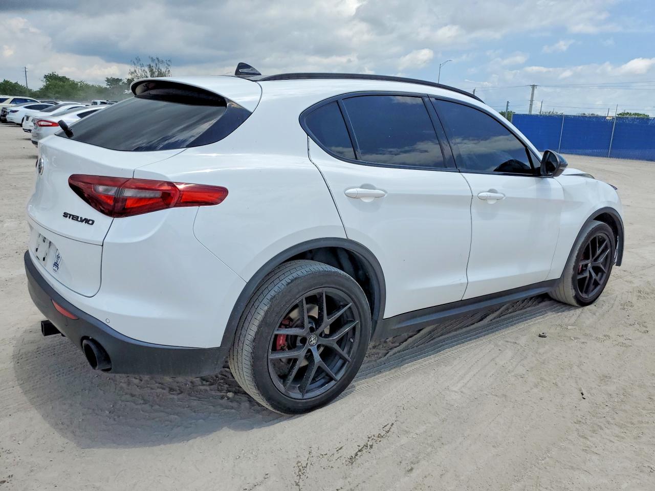 2019 ALFA ROMEO STELVIO