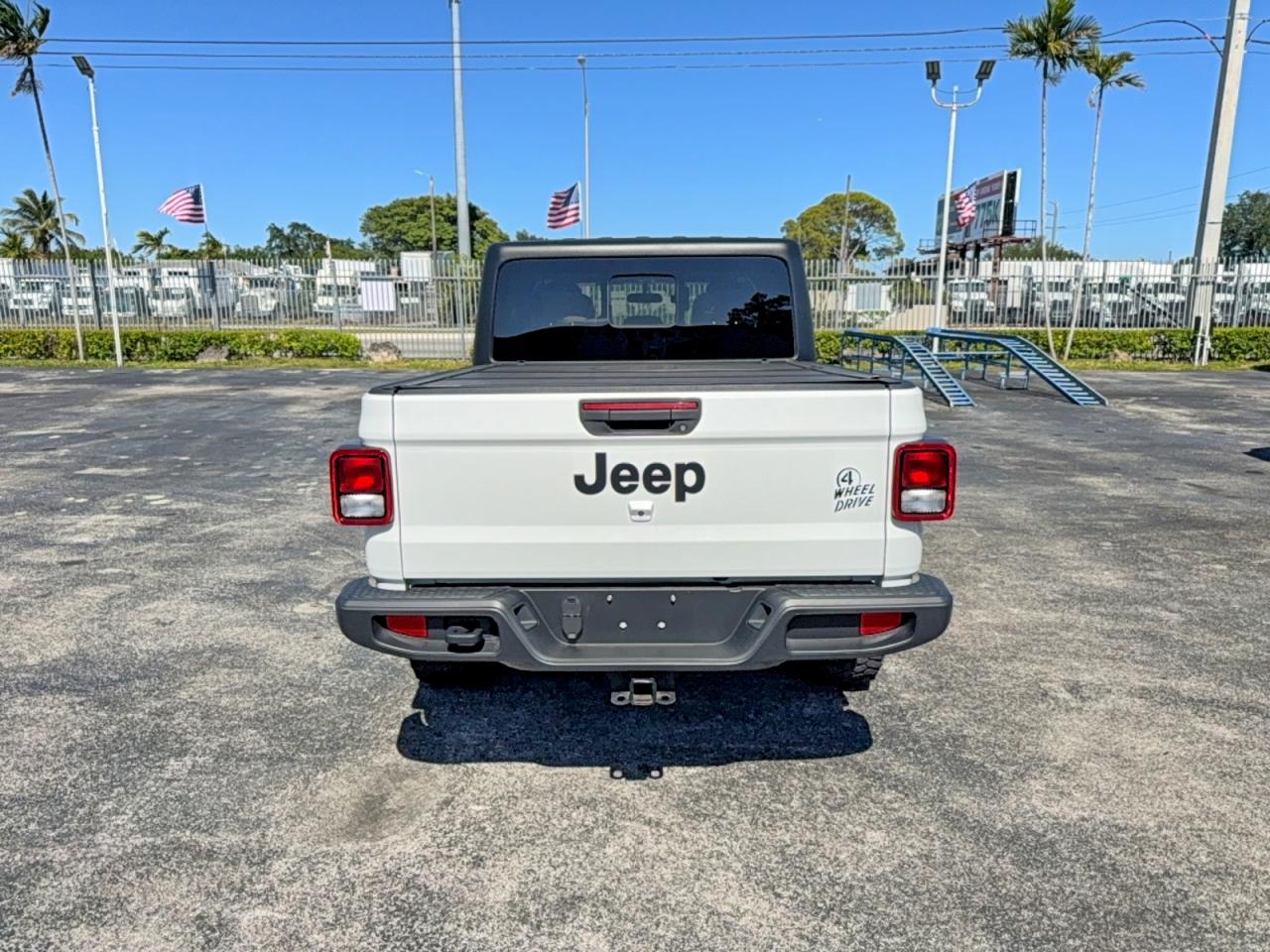 2023 JEEP GLADIATOR