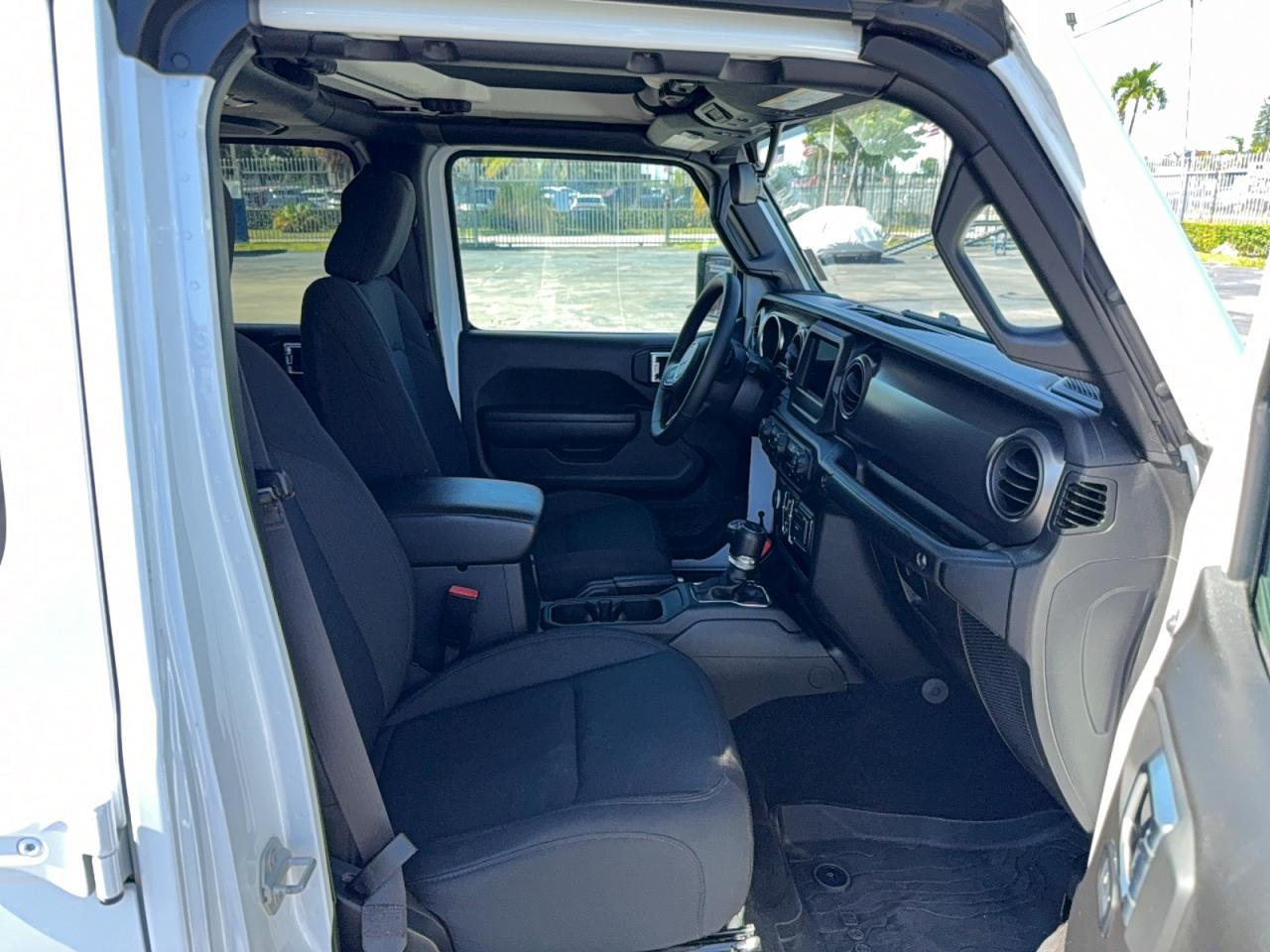 2023 JEEP GLADIATOR