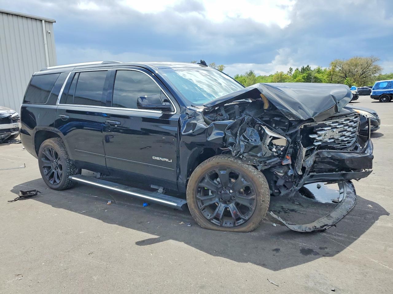2018 GMC YUKON