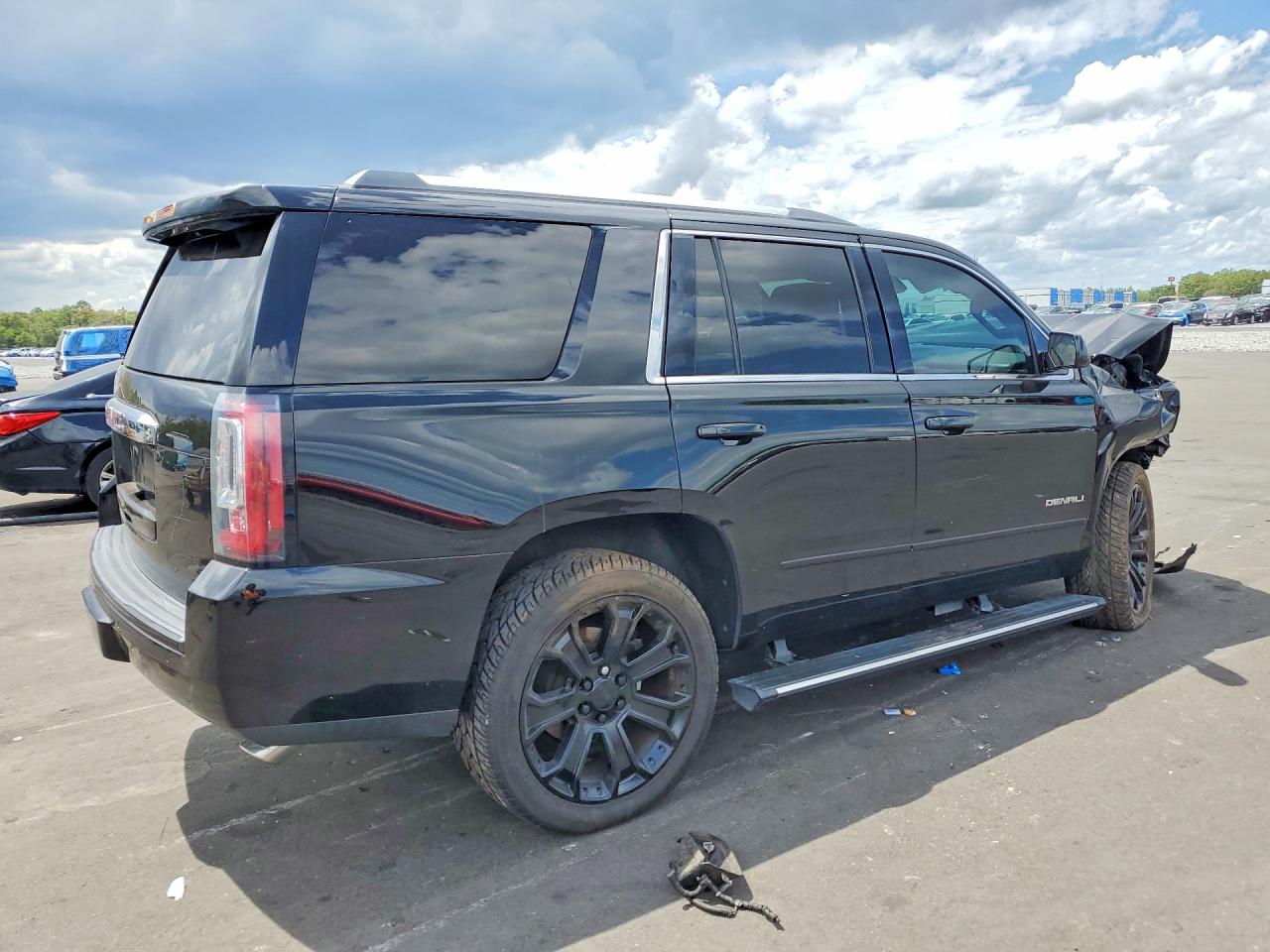 2018 GMC YUKON