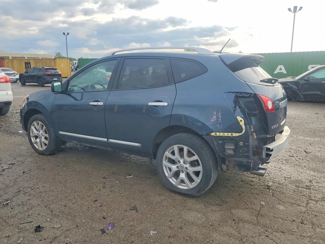 2013 NISSAN ROGUE