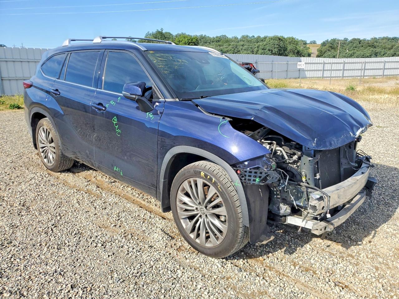 2020 TOYOTA HIGHLANDER