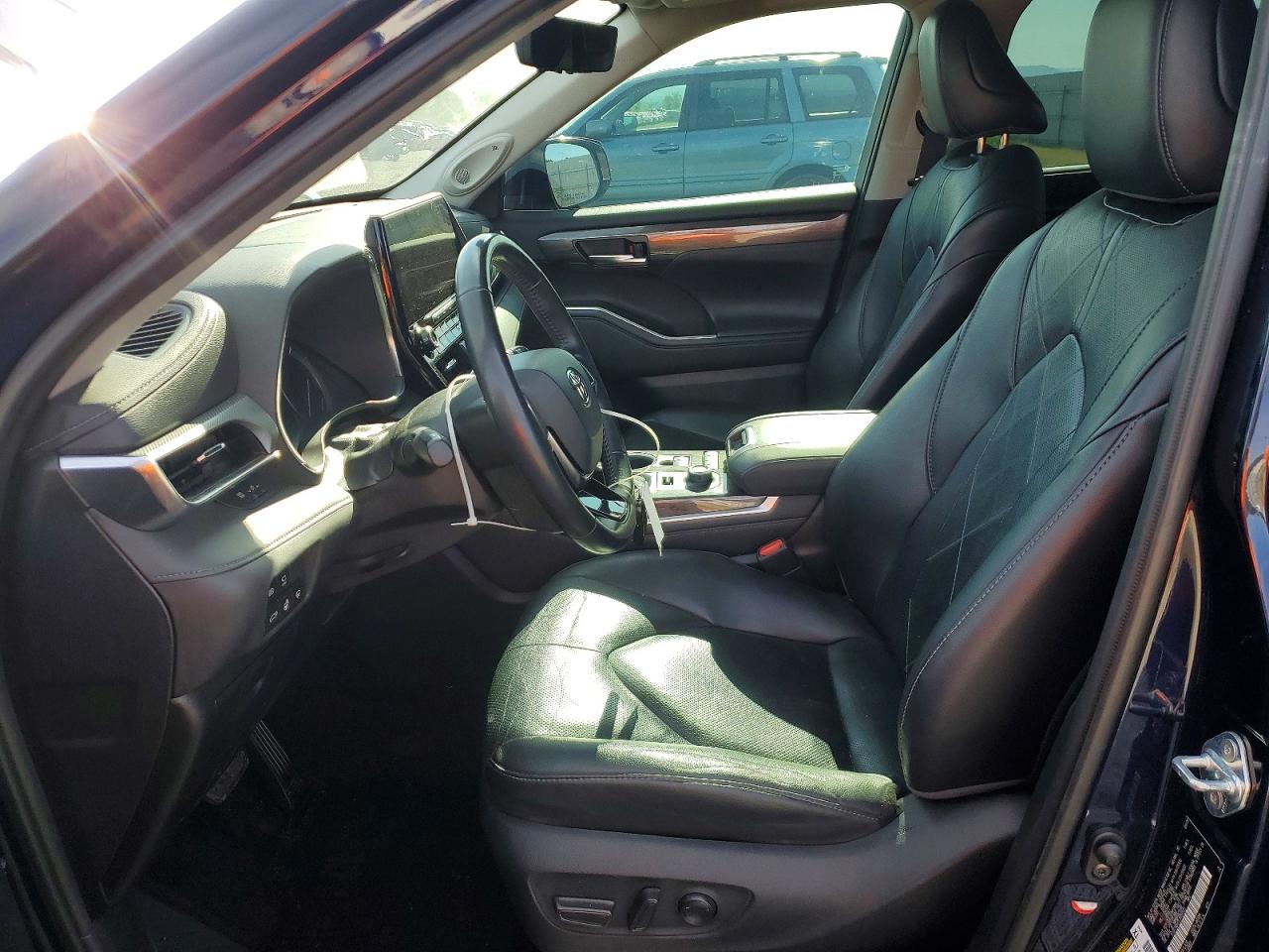 2020 TOYOTA HIGHLANDER
