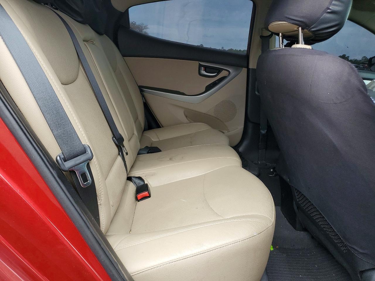 2016 HYUNDAI ELANTRA