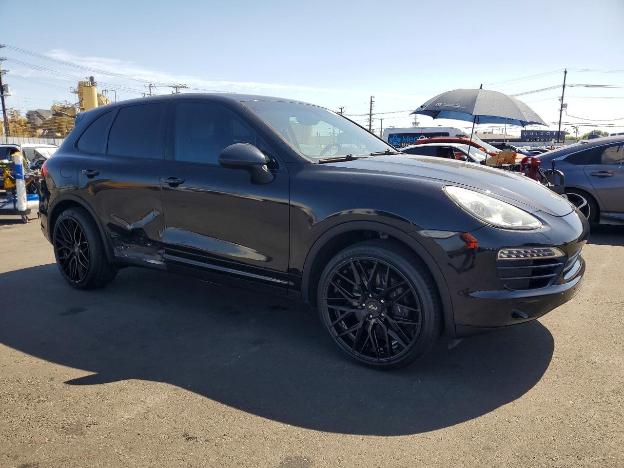 2014 PORSCHE CAYENNE