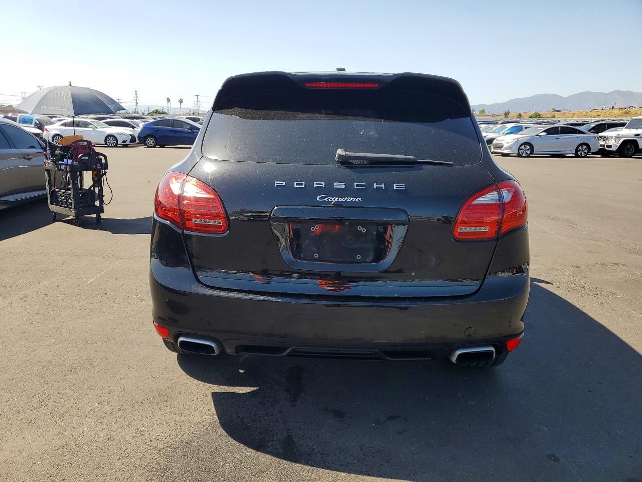 2014 PORSCHE CAYENNE