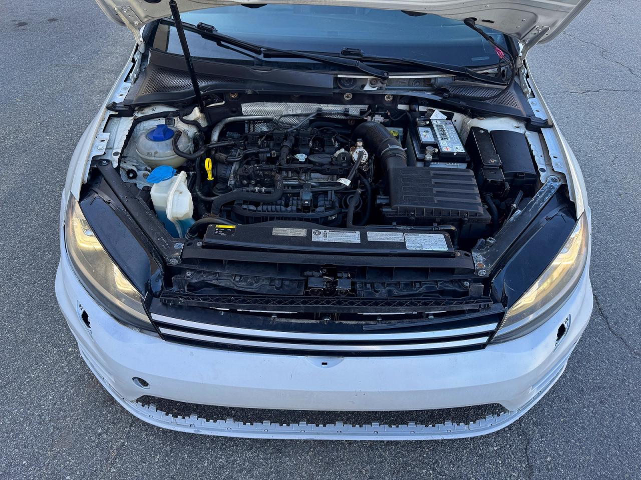 2016 VOLKSWAGEN GOLF
