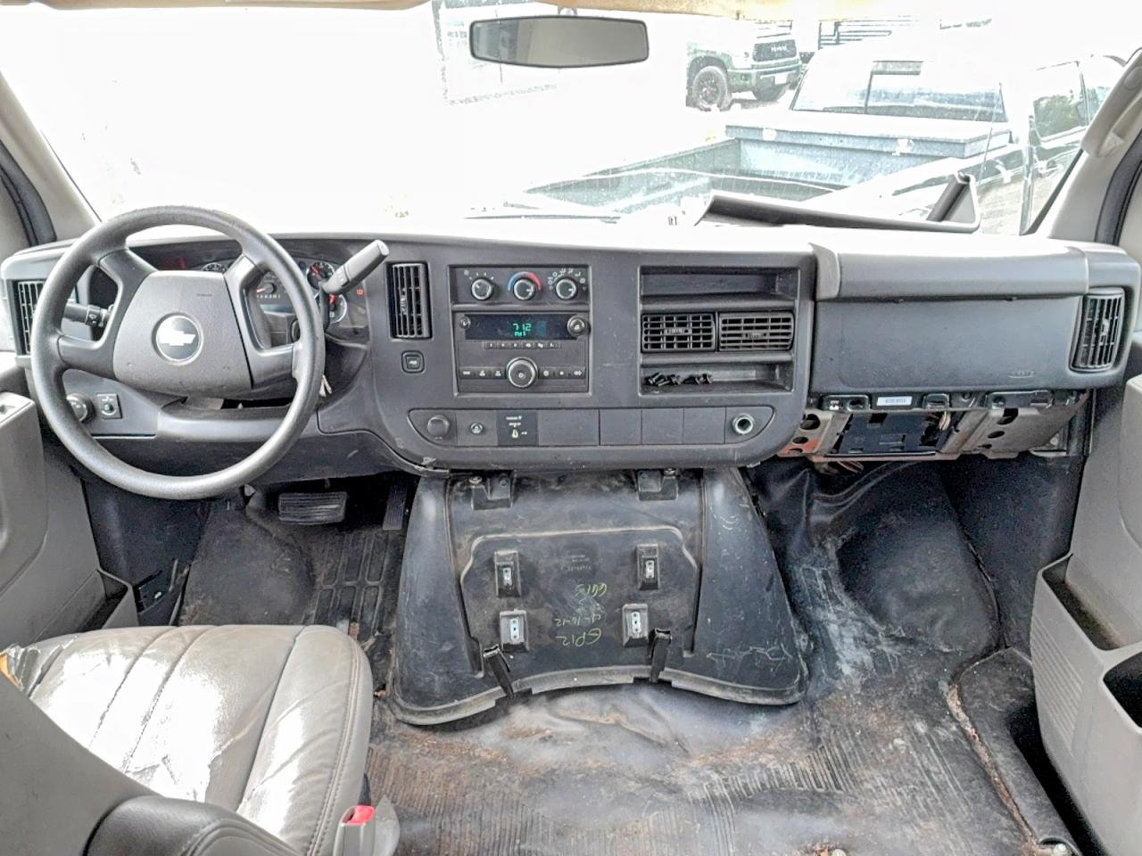 2012 CHEVROLET EXPRESS