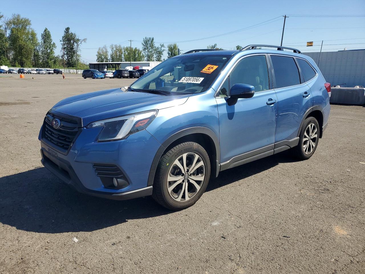 2022 SUBARU FORESTER