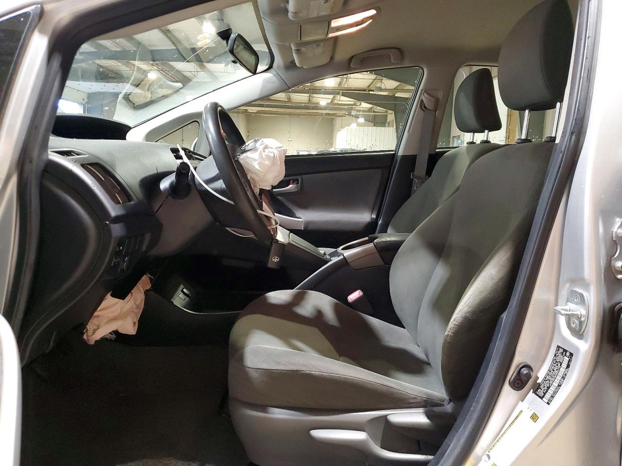 2013 TOYOTA PRIUS