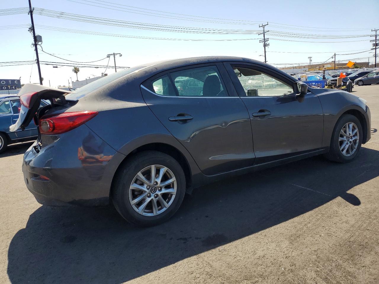 2016 MAZDA 3
