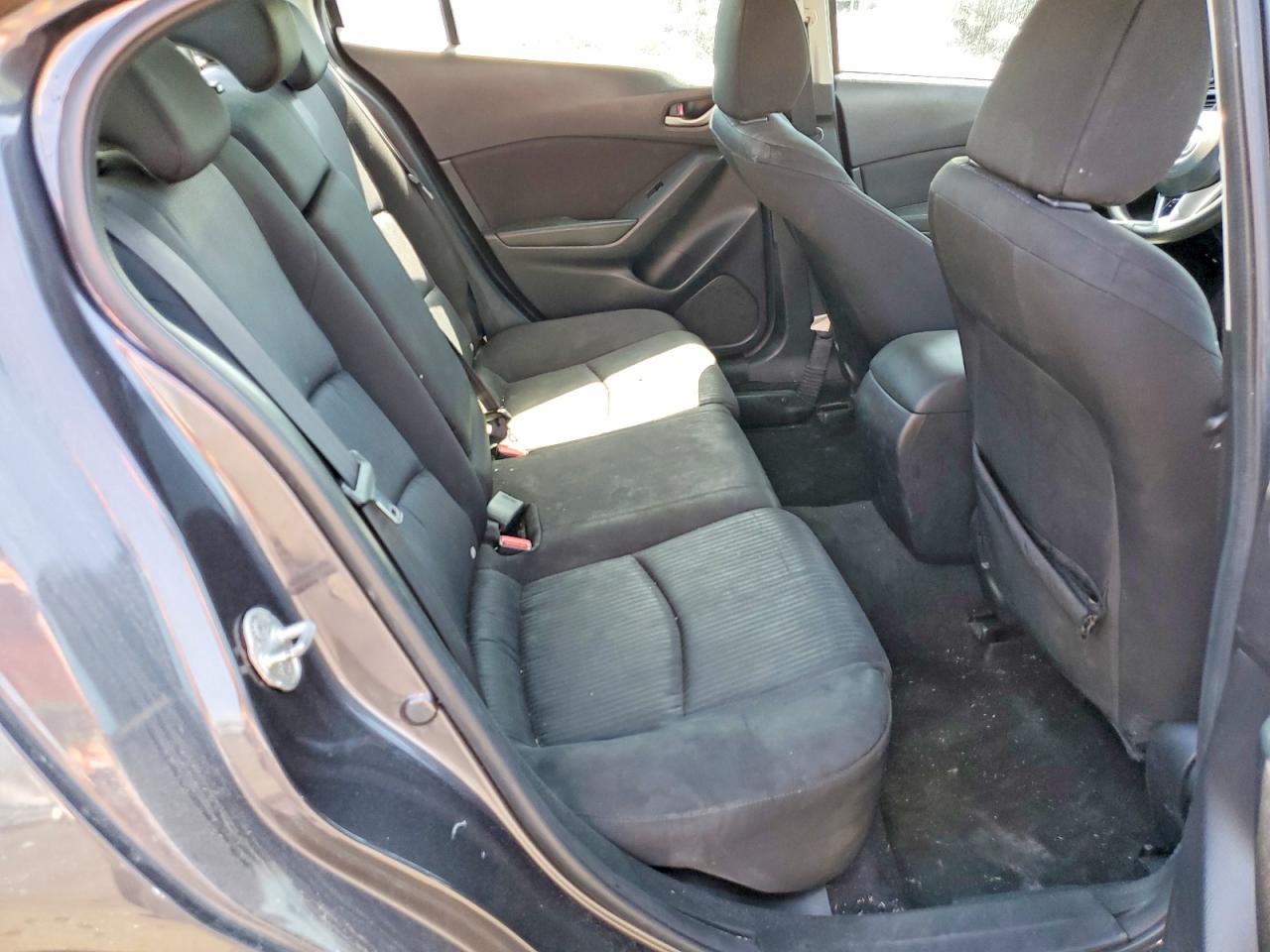 2016 MAZDA 3