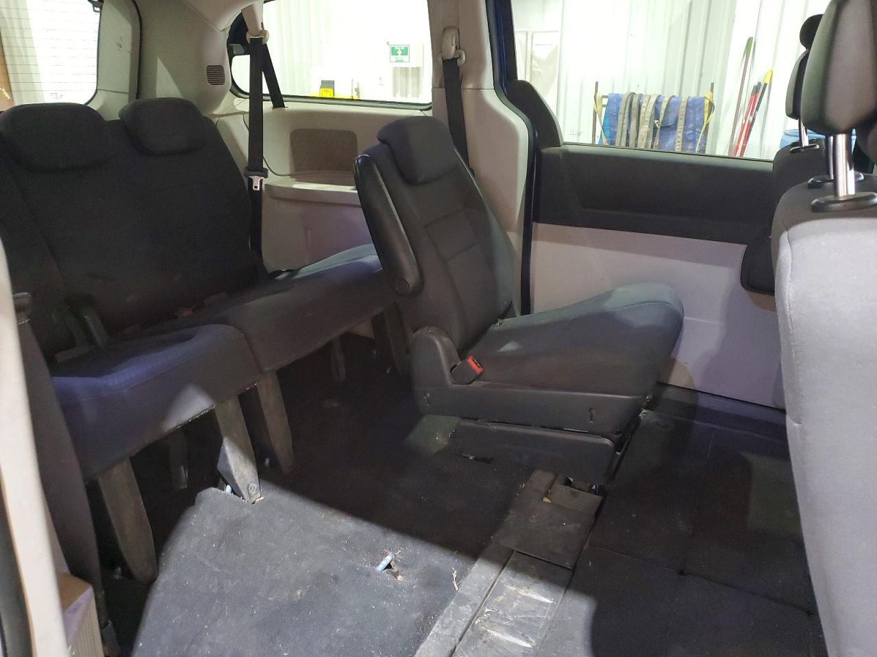 2010 DODGE CARAVAN