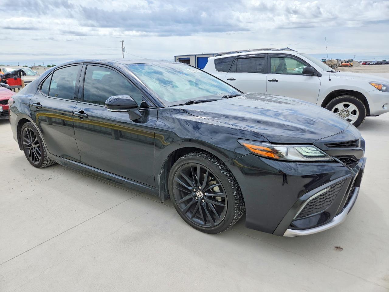 2022 TOYOTA CAMRY