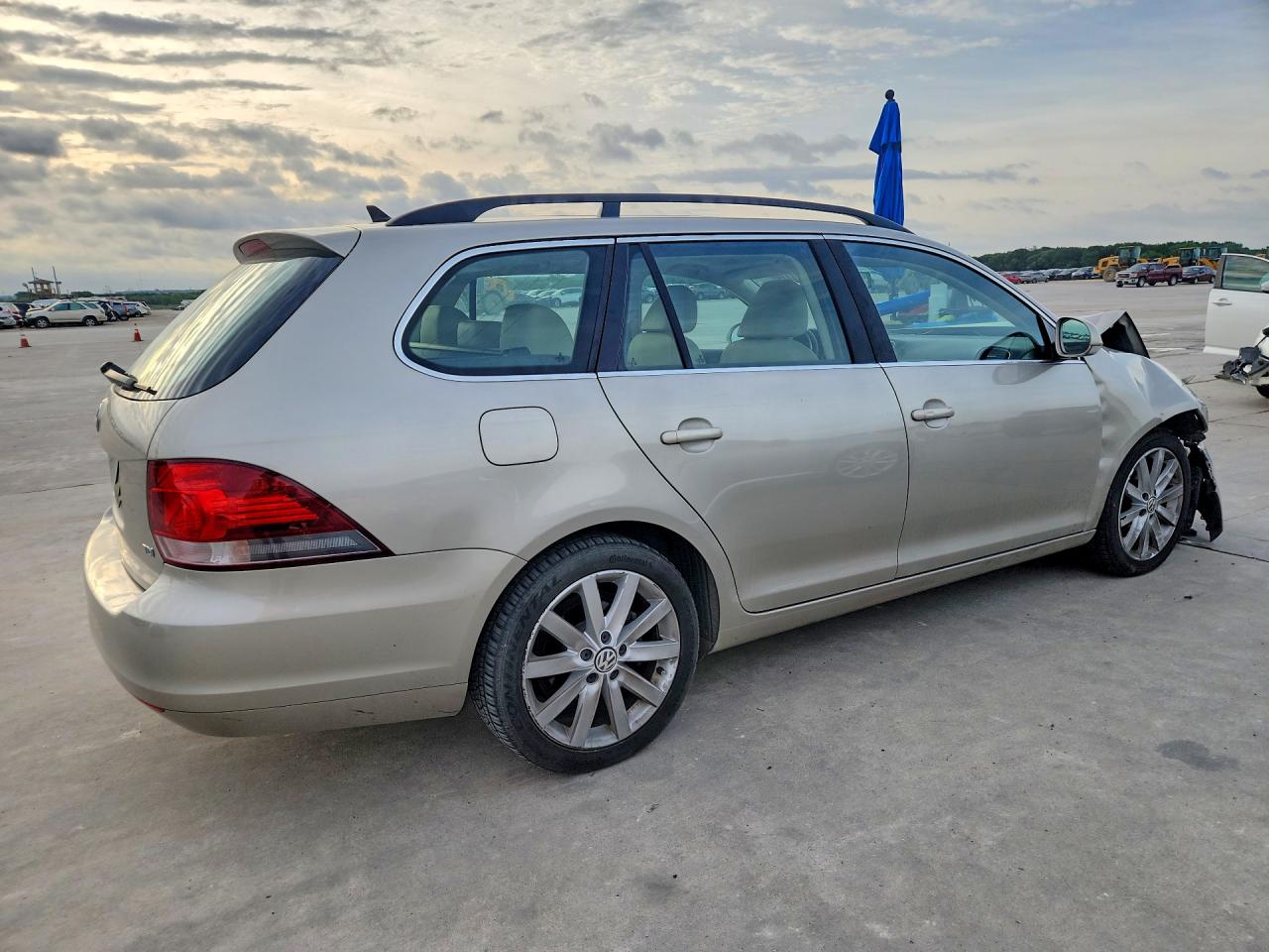 2013 VOLKSWAGEN JETTA