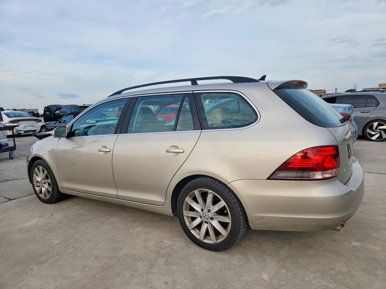 2013 VOLKSWAGEN JETTA