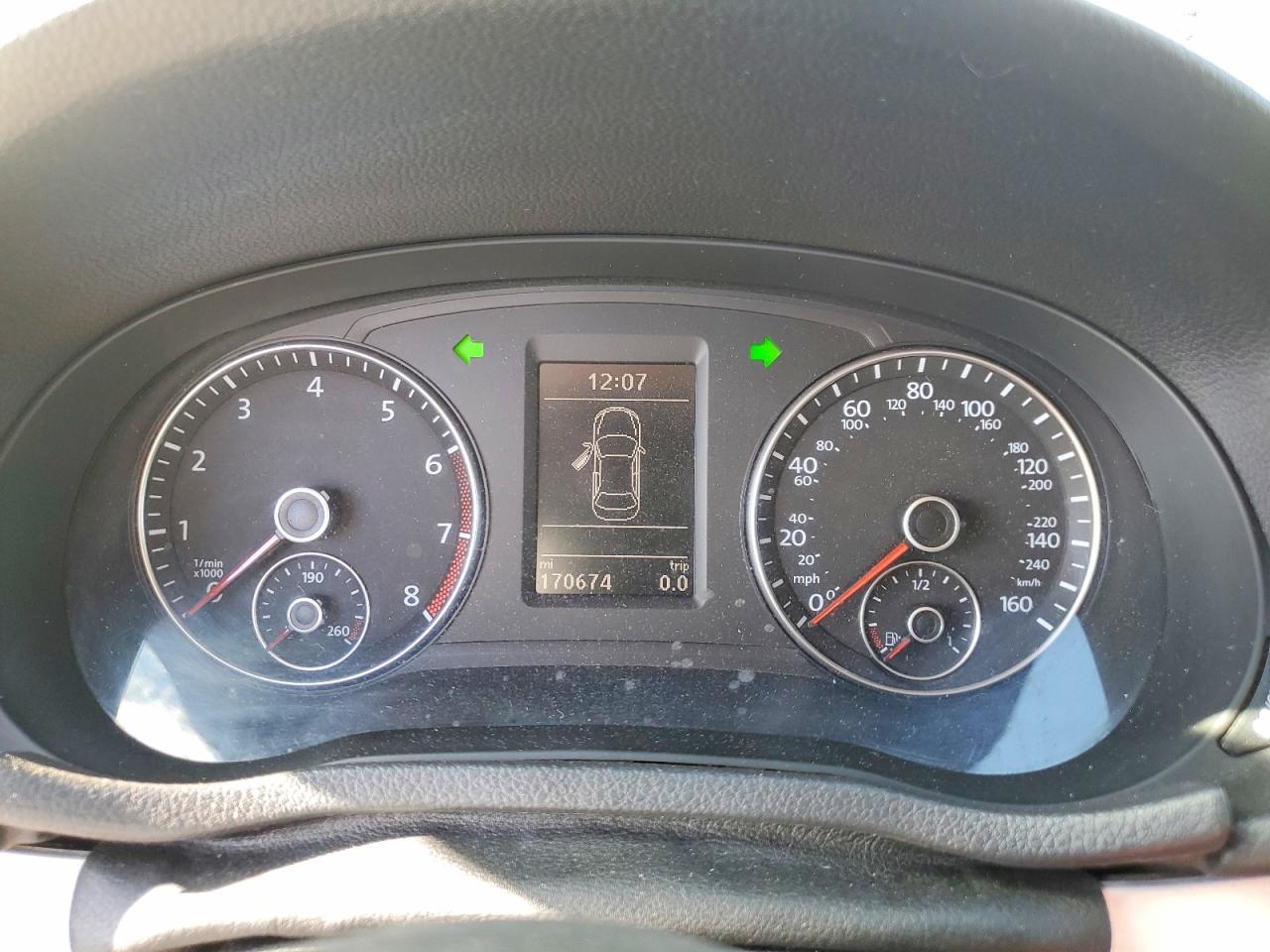 2013 VOLKSWAGEN PASSAT