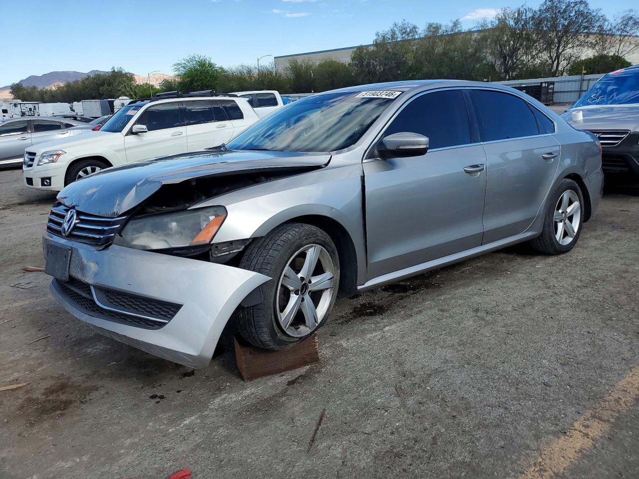 2013 VOLKSWAGEN PASSAT