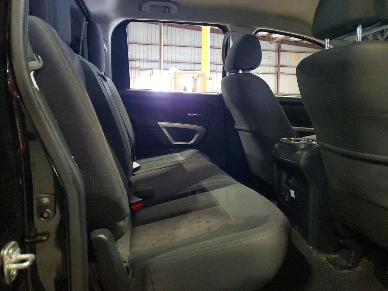 2021 NISSAN TITAN