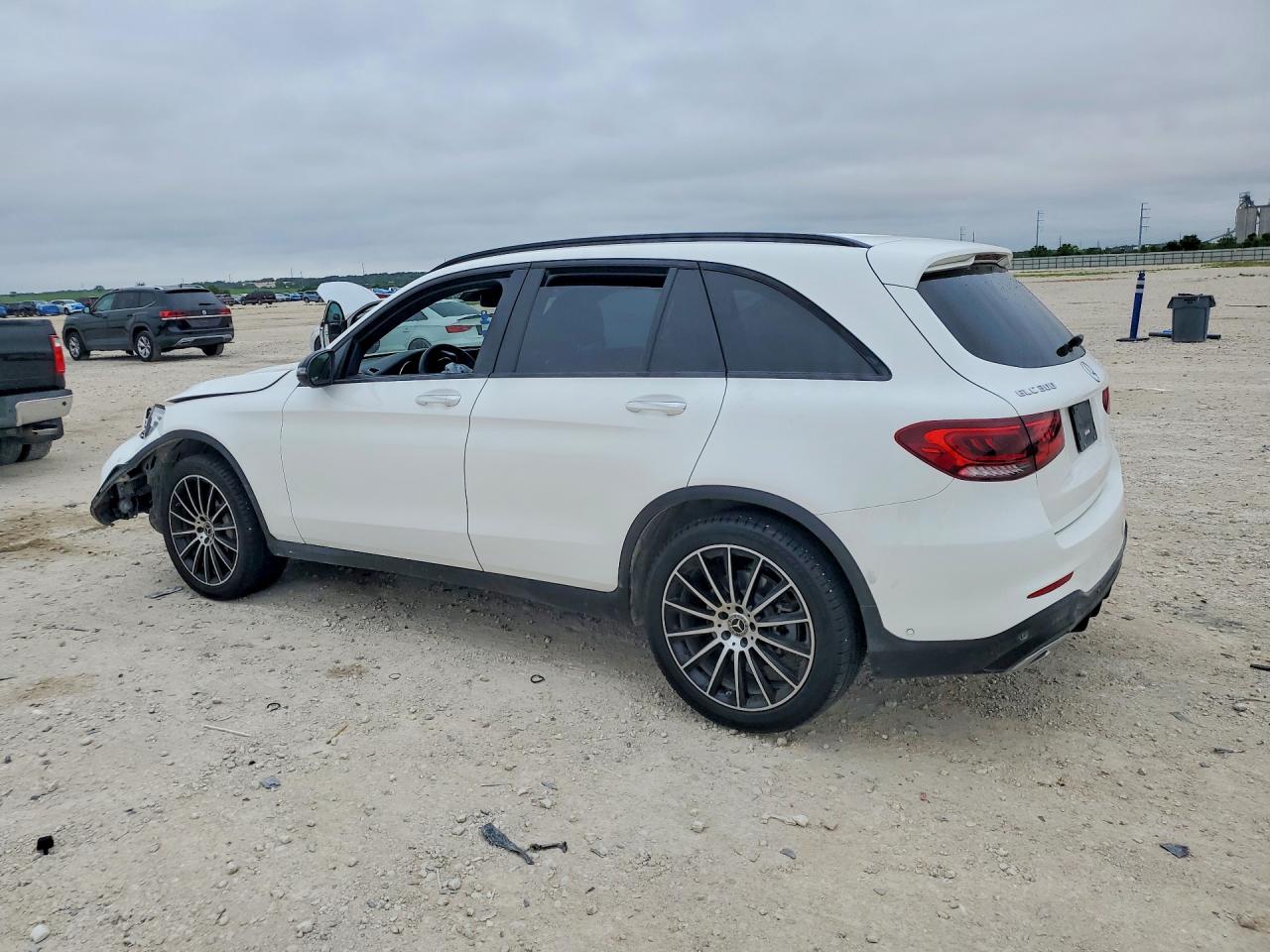 2022 MERCEDES-BENZ GLC-CLASS