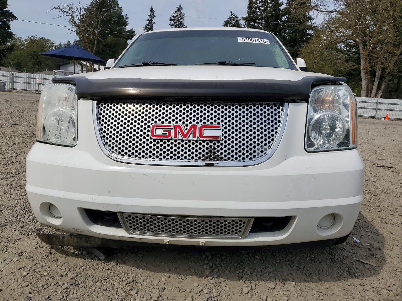 2014 GMC YUKON