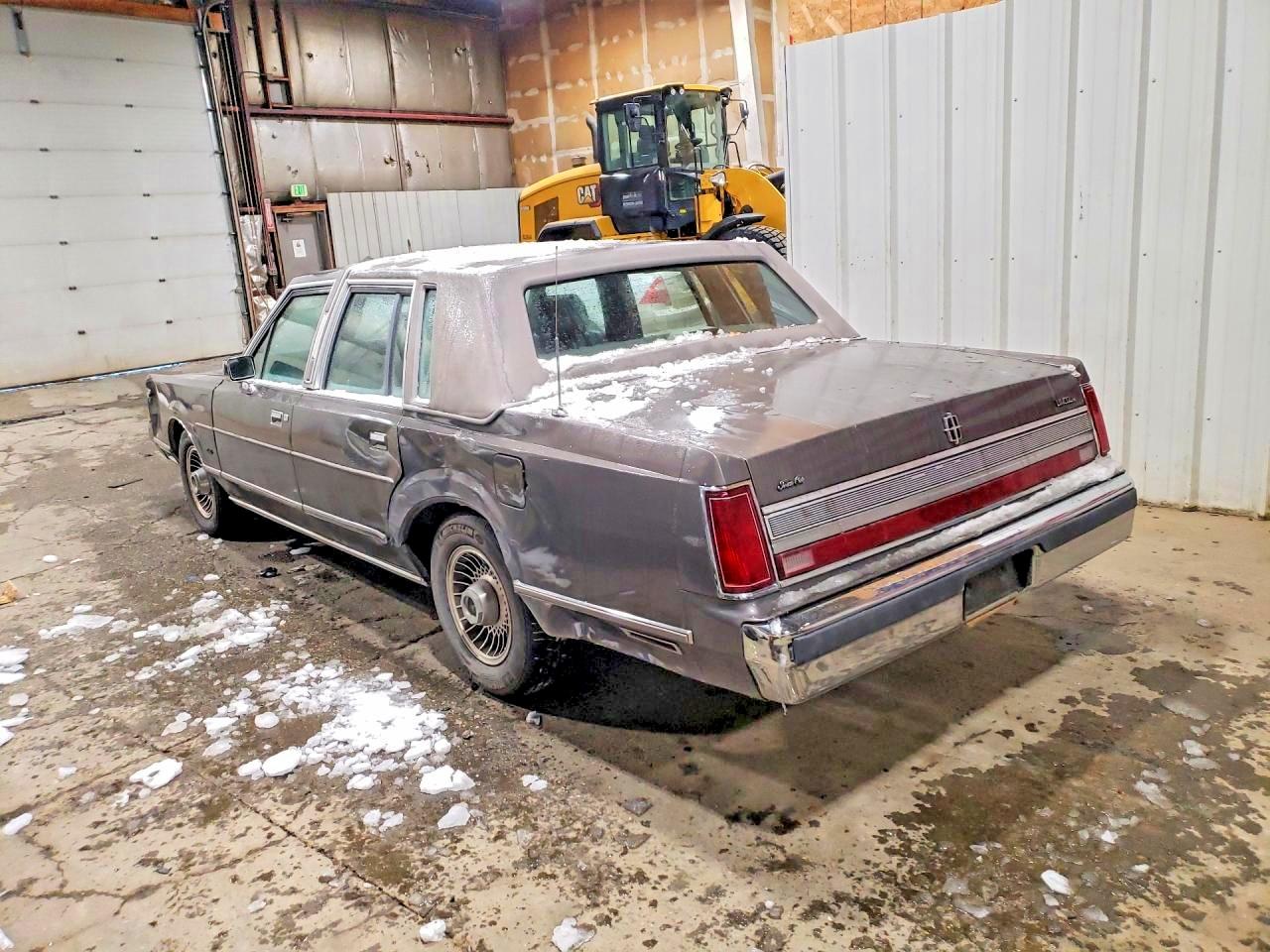 1989 LINCOLN TOWNHOUSE TOWNCAR