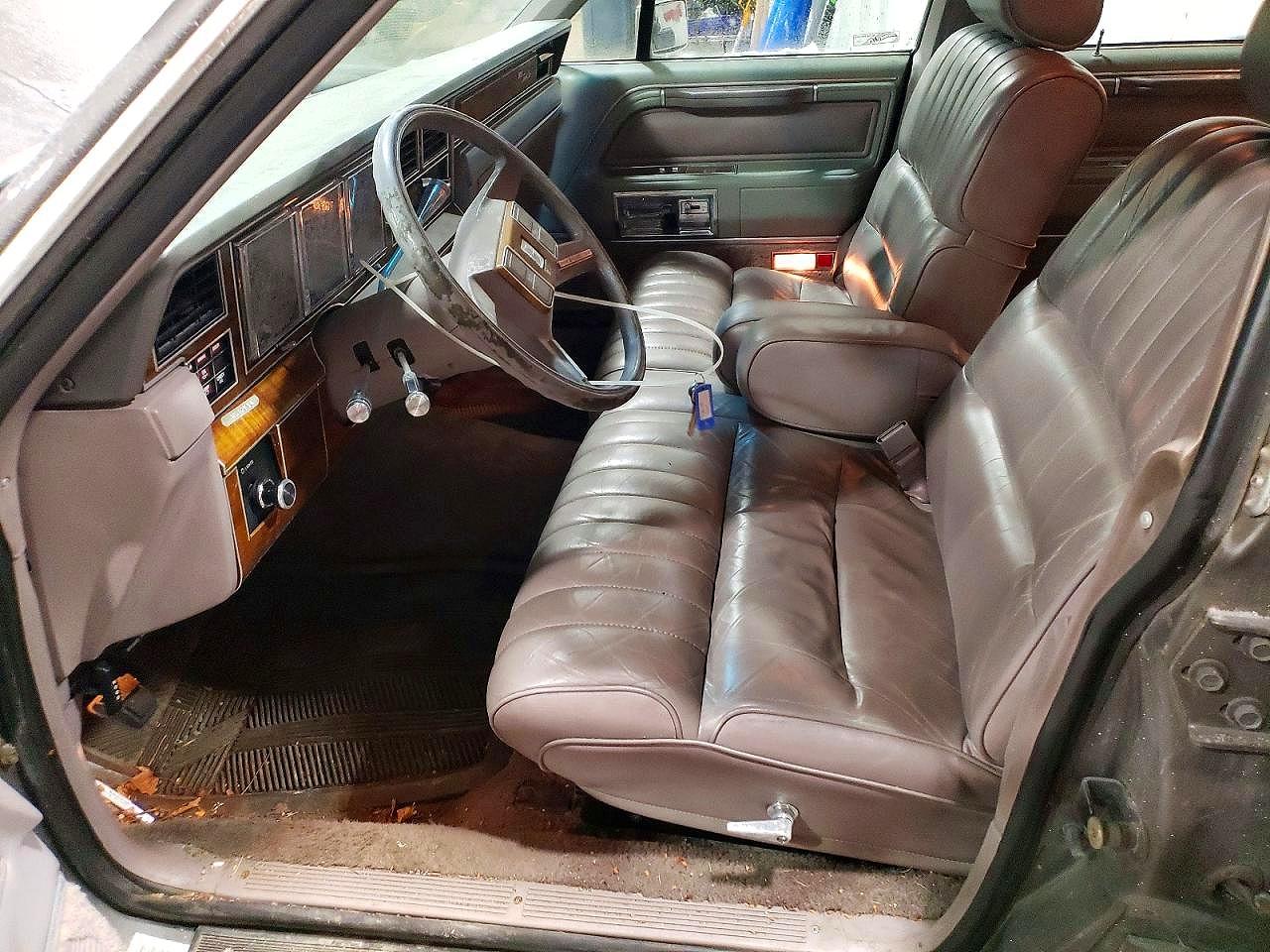 1989 LINCOLN TOWNHOUSE TOWNCAR