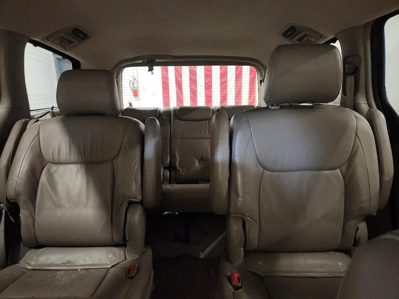 2007 TOYOTA SIENNA