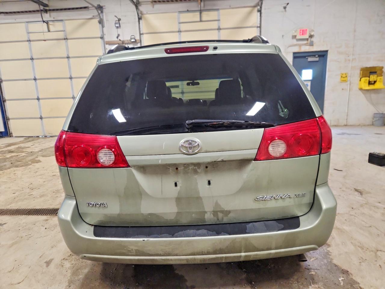2007 TOYOTA SIENNA