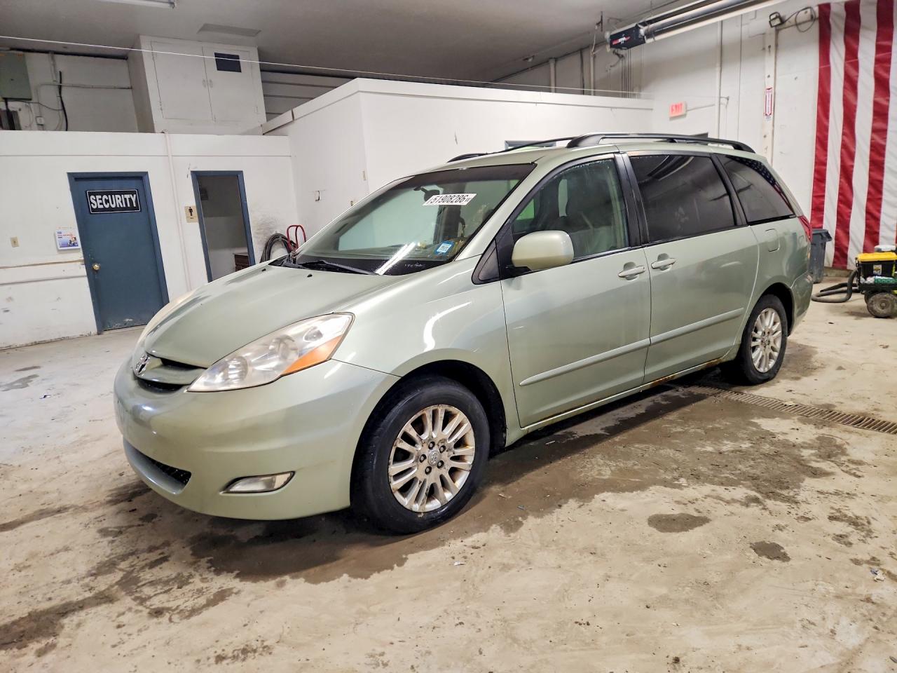 2007 TOYOTA SIENNA