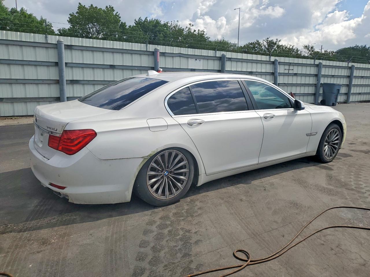 2012 BMW 7 SERIES