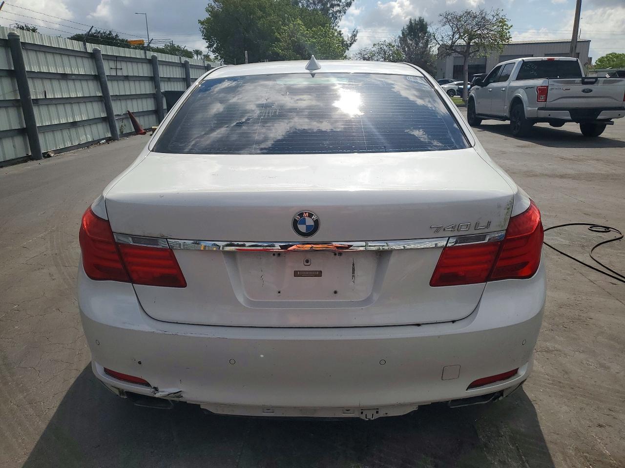 2012 BMW 7 SERIES