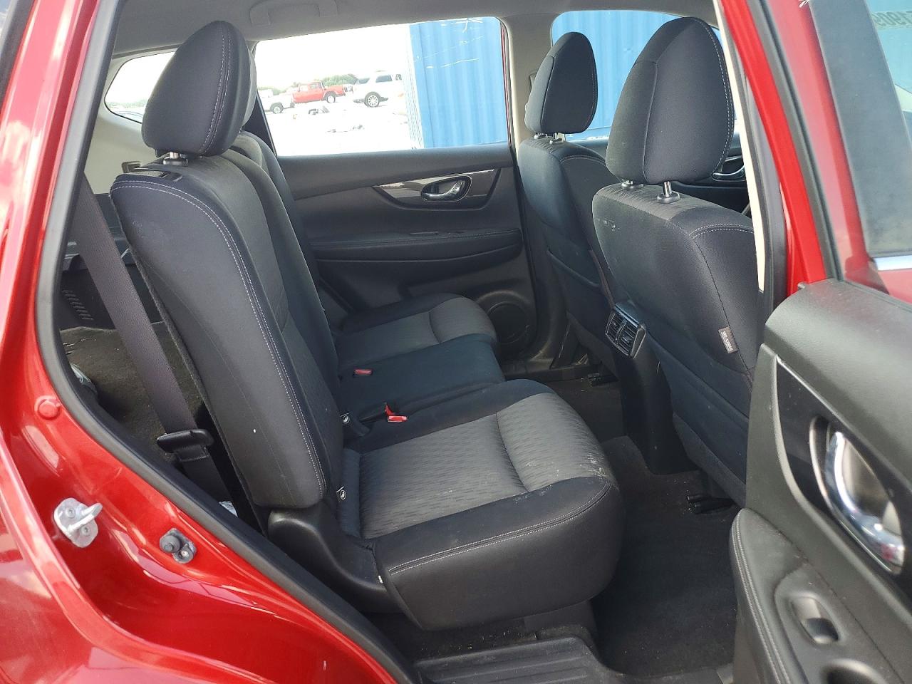 2017 NISSAN ROGUE