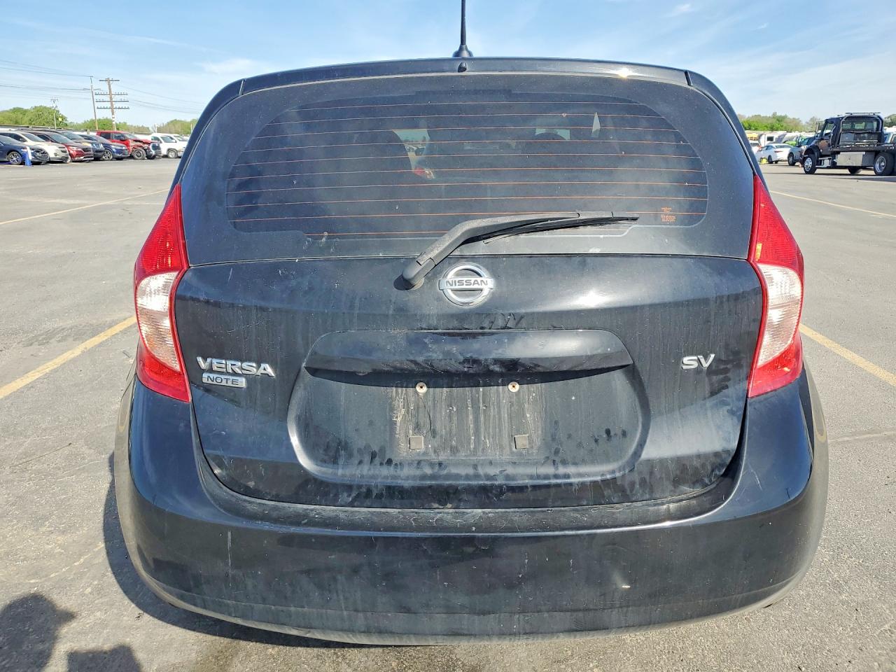 2016 NISSAN VERSA
