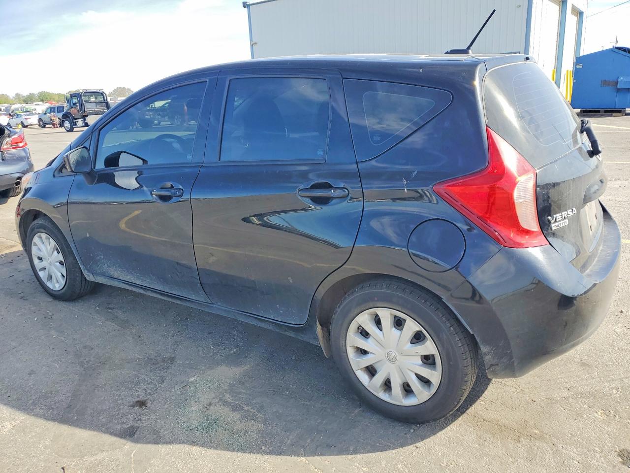 2016 NISSAN VERSA