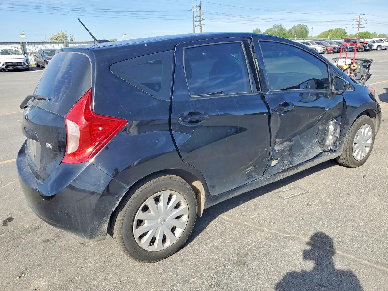 2016 NISSAN VERSA