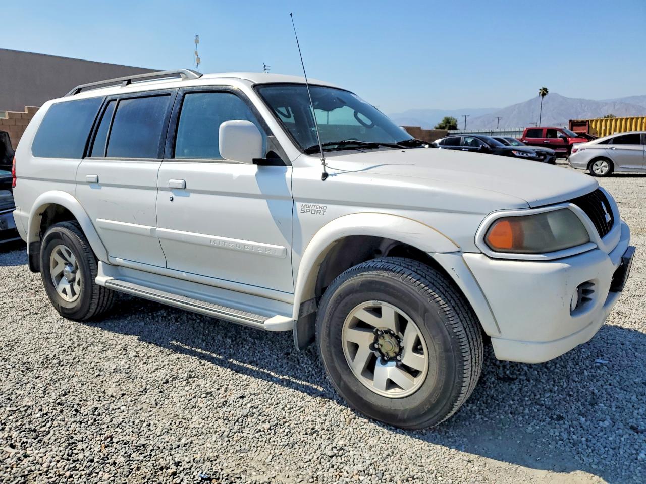 2003 MITSUBISHI MONTERO