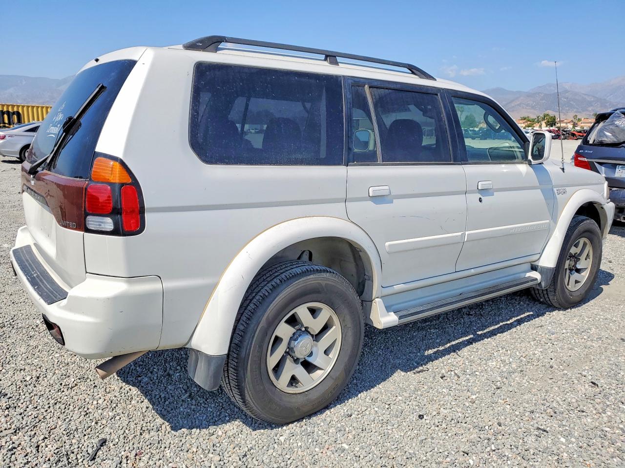 2003 MITSUBISHI MONTERO