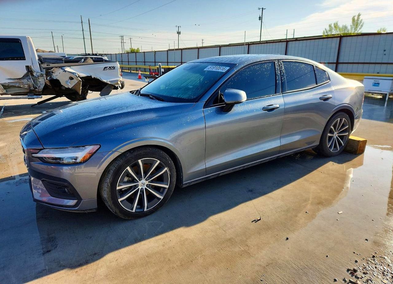 2021 VOLVO S60