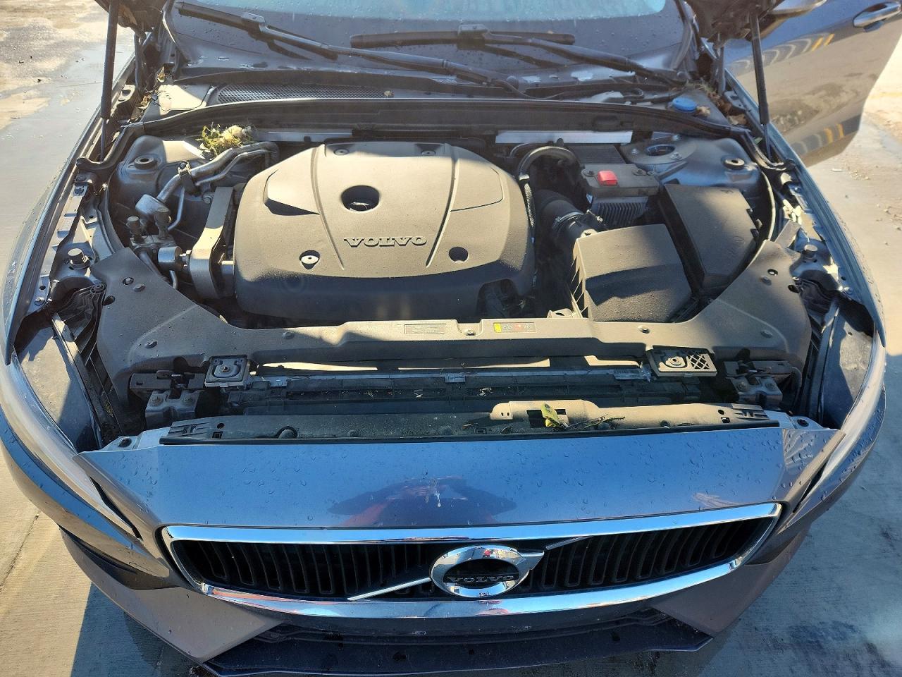 2021 VOLVO S60