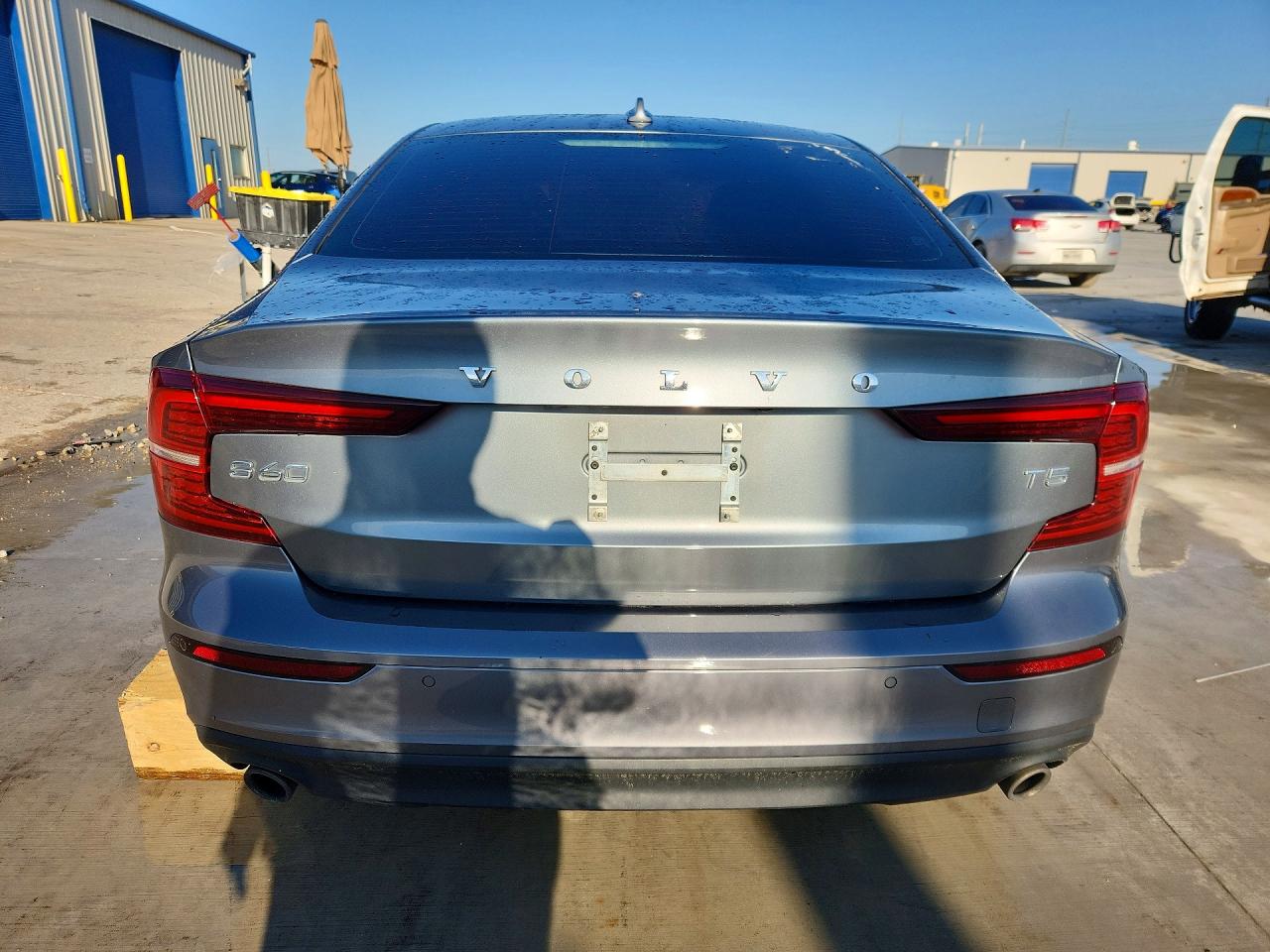 2021 VOLVO S60
